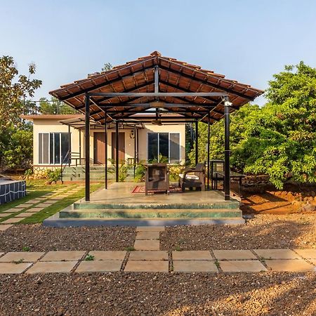Saffronstays Apricus Farm, 카르자트 외부 사진