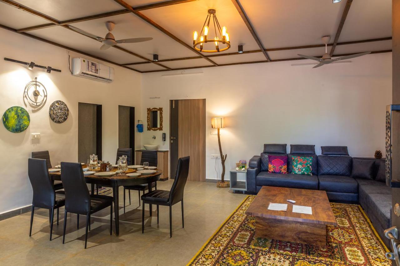 Saffronstays Apricus Farm, 카르자트 외부 사진