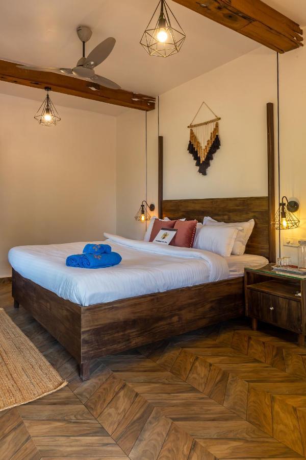 Saffronstays Apricus Farm, 카르자트 외부 사진