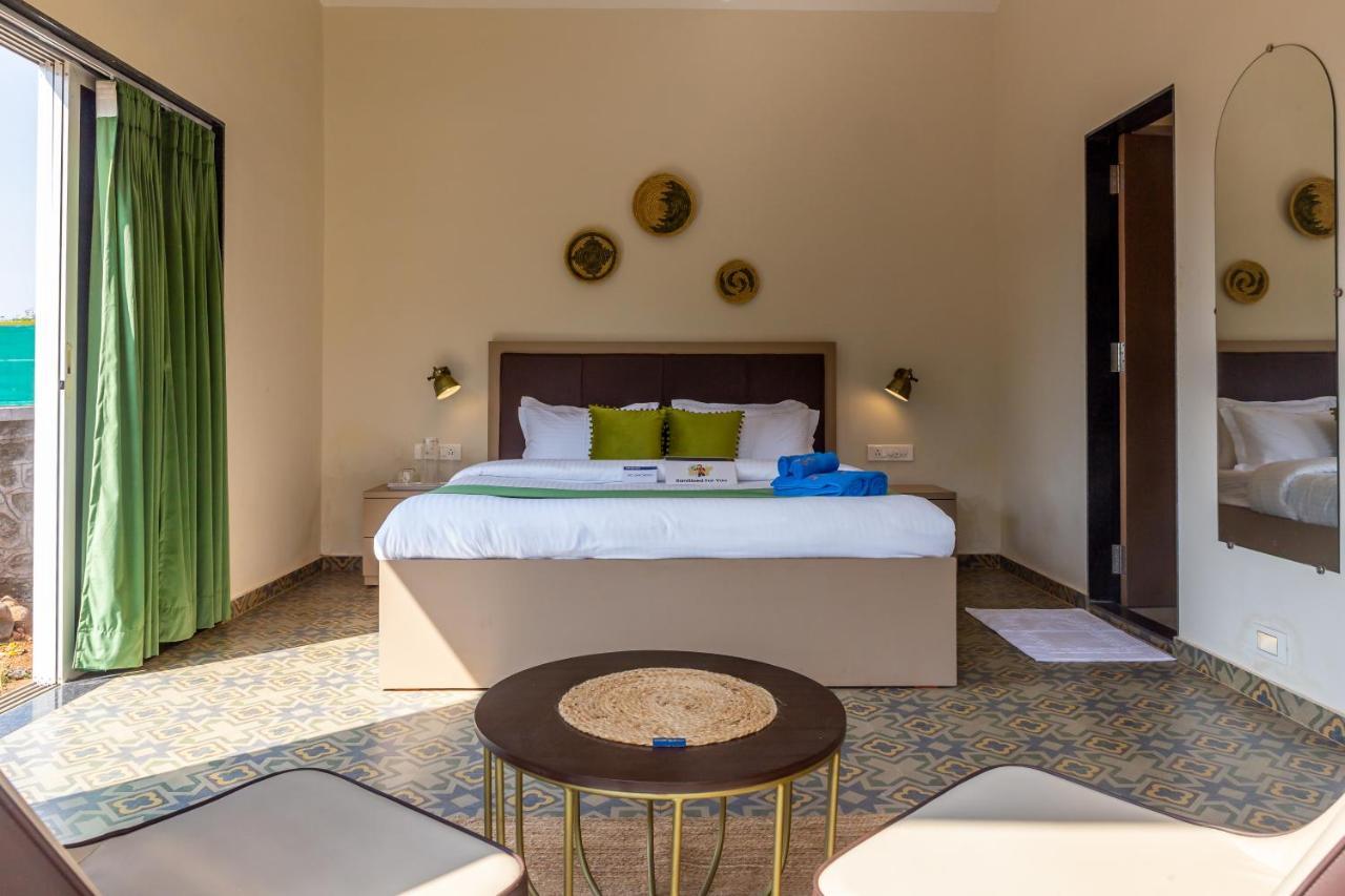 Saffronstays Apricus Farm, 카르자트 외부 사진